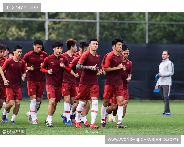 国足赛前最后一练顺利结束，国足最后两场